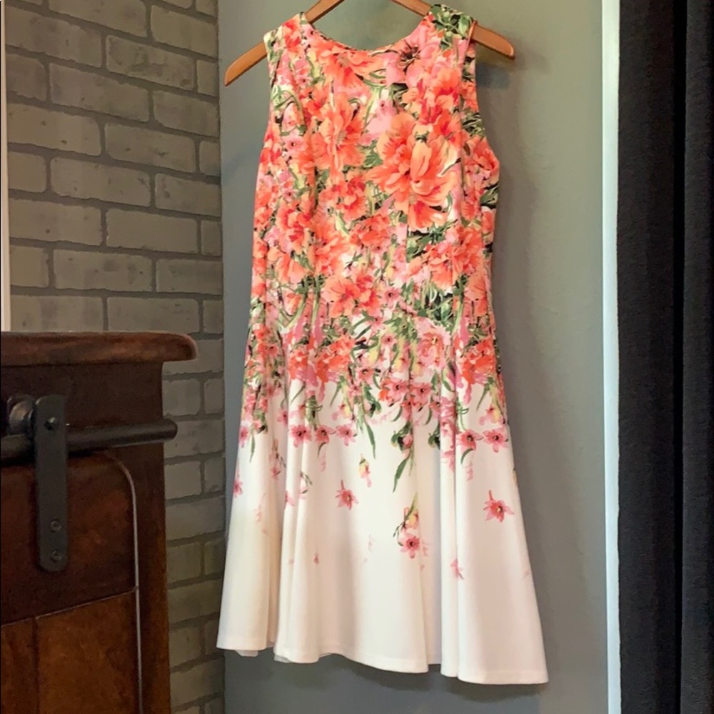 Danny & Nicole scuba floral dress Sz 10 Sleeveless